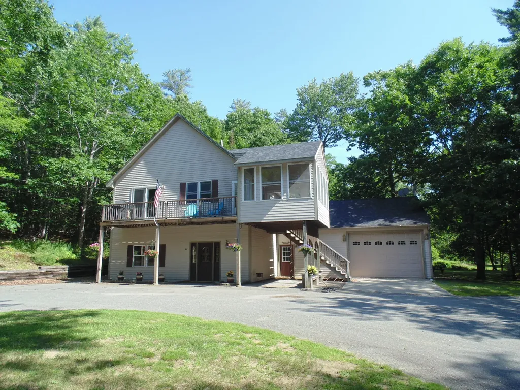 21 Brookview Drive Bucksport ME 04416