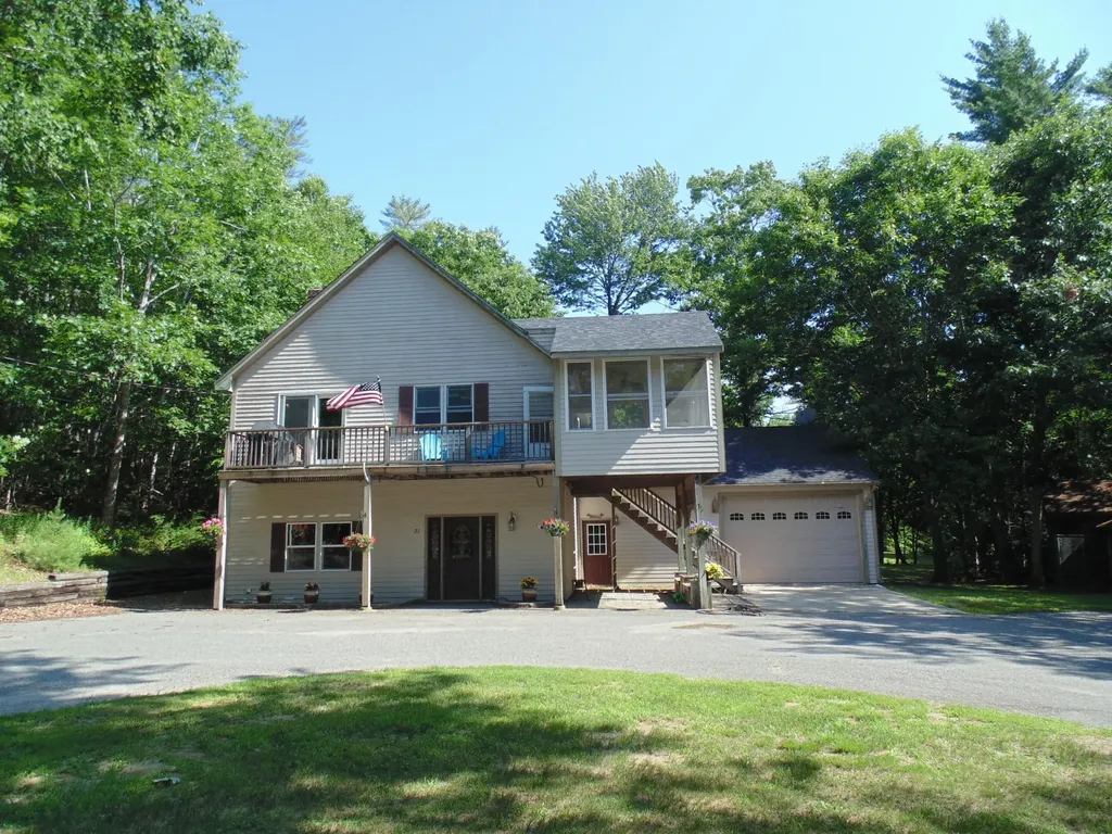 21 Brookview Drive Bucksport ME 04416