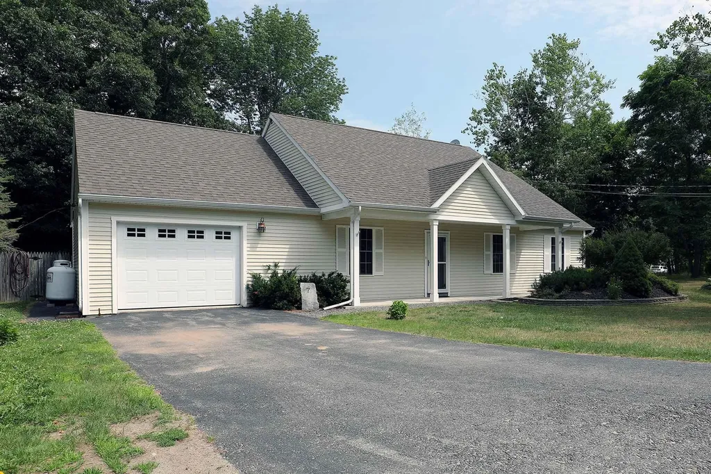 7 Partridge Drive Gardiner ME 04345