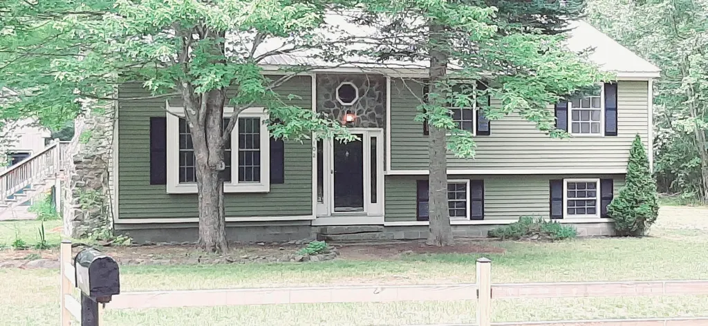 102 Hanscomb School Road Limington ME 04049