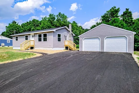 5 Sprucewood Road Auburn ME 04210