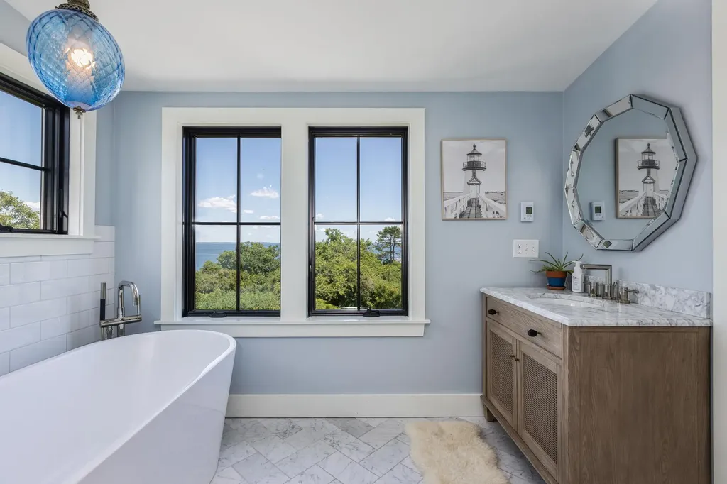32 Salt Spray Lane Cape Elizabeth ME 04107