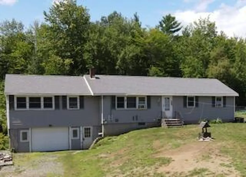 25 Gould Street Milo ME 04463