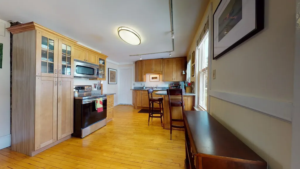 83 Vesper Street Portland ME 04101