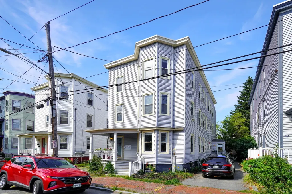 83 Vesper Street Portland ME 04101