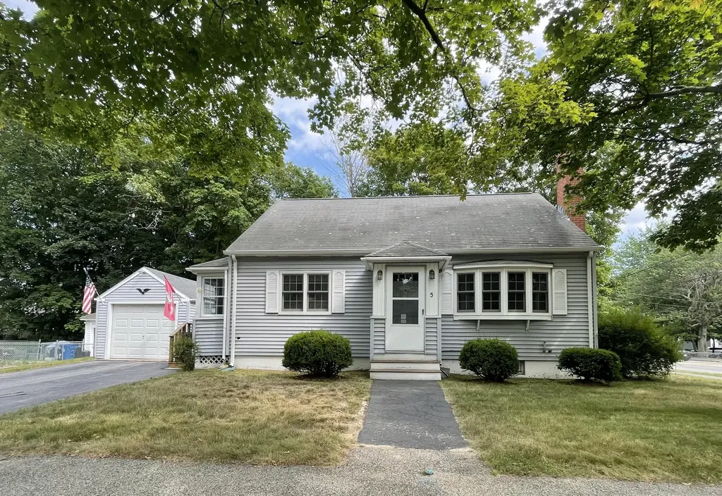 5 Homestead Avenue Portland ME 04103