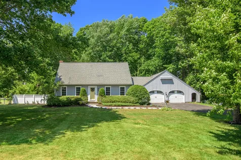 12 Williamsburg Lane Scarborough ME 04074