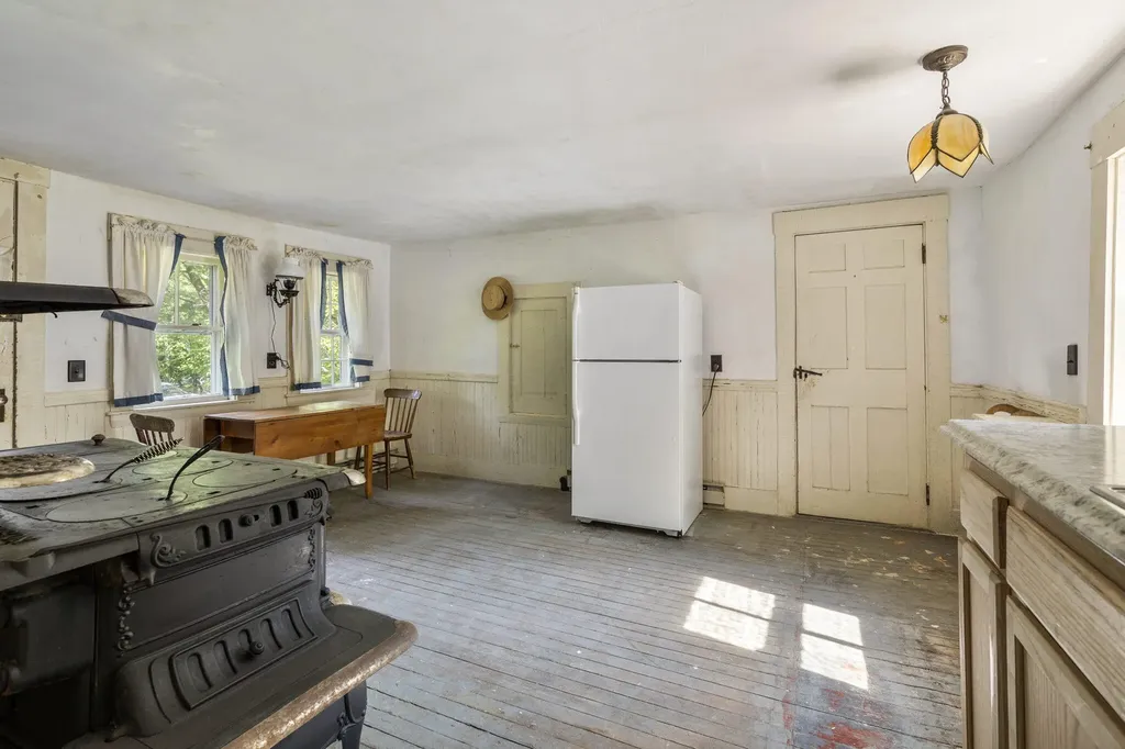 185 North Road Bridgton ME 04009