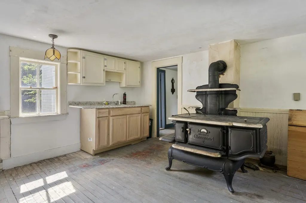 185 North Road Bridgton ME 04009