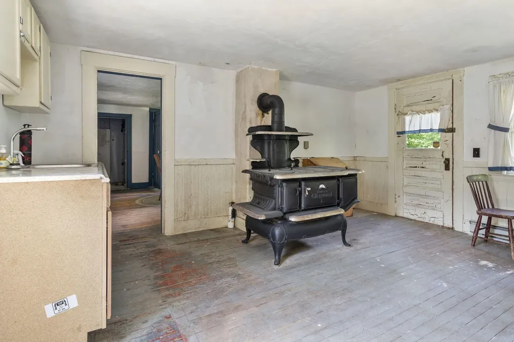 185 North Road Bridgton ME 04009
