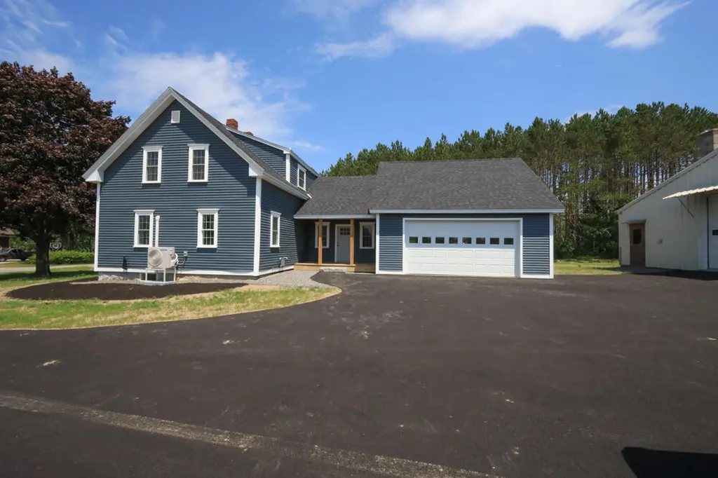 1001 Kennebec Road Hampden ME 04444