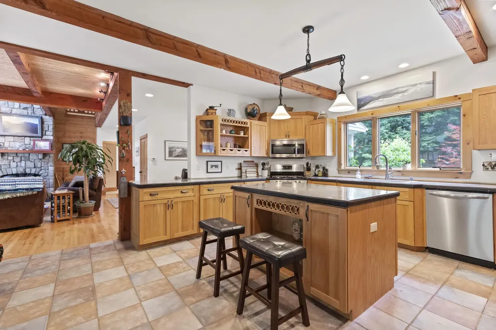 49 Harts Way Gorham ME 04038