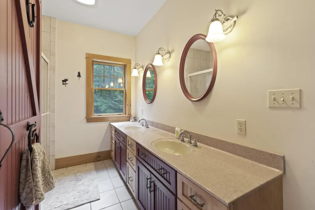 49 Harts Way Gorham ME 04038