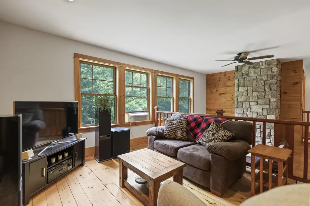 49 Harts Way Gorham ME 04038