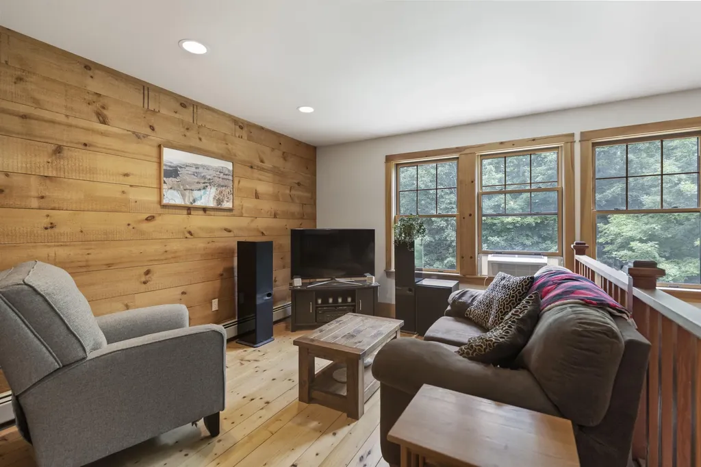 49 Harts Way Gorham ME 04038