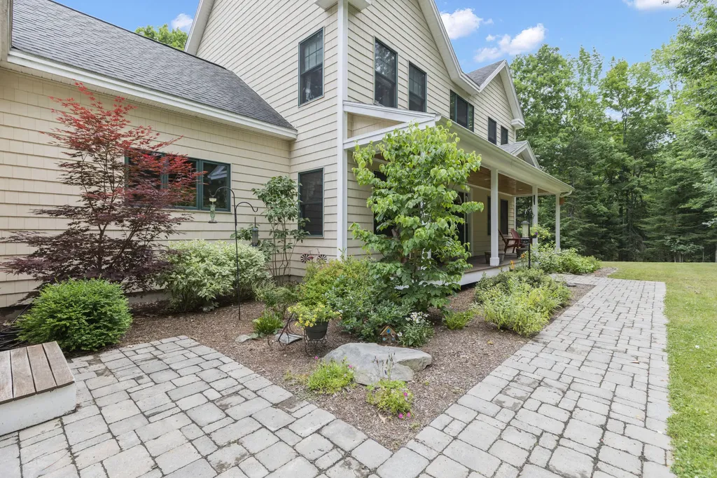 49 Harts Way Gorham ME 04038