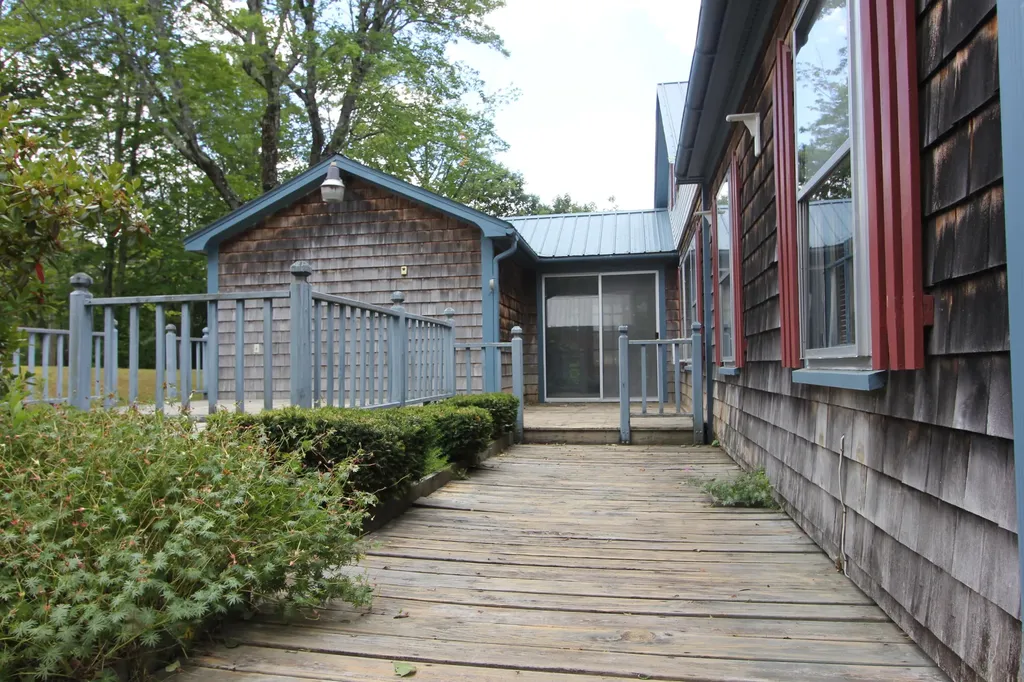 24 Pine Hill Road Limington ME 04049
