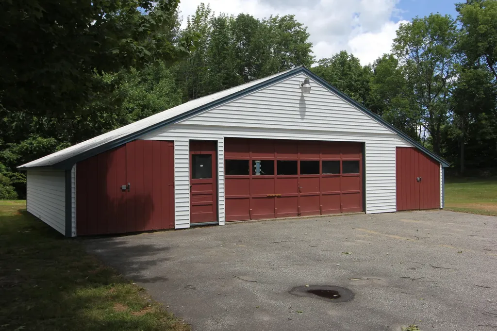 24 Pine Hill Road Limington ME 04049