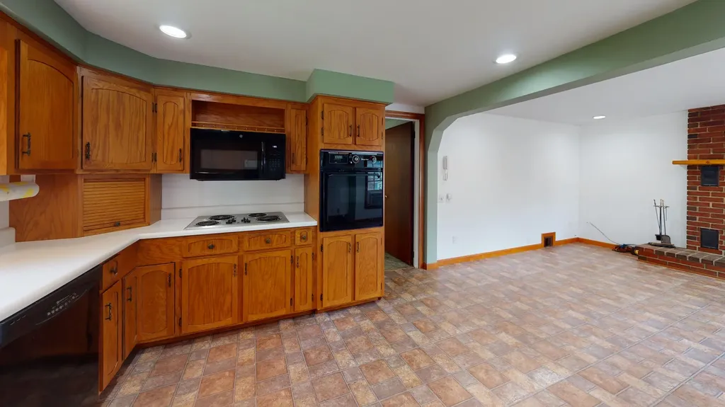 24 Pine Hill Road Limington ME 04049