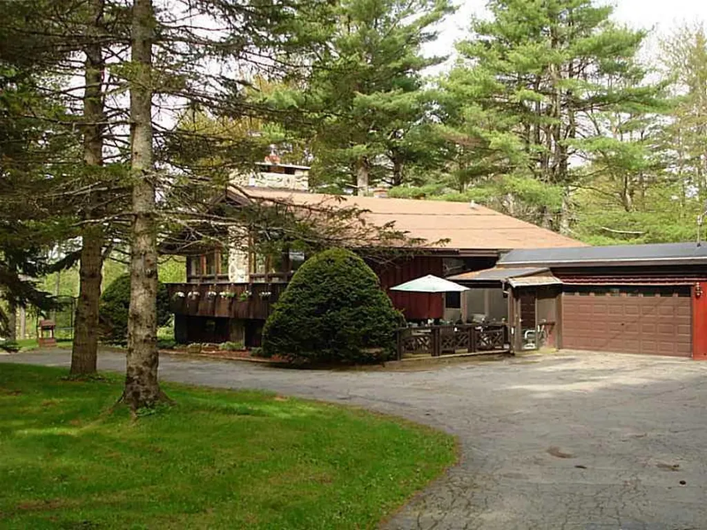 276 Meadow Road Winterport ME 04496