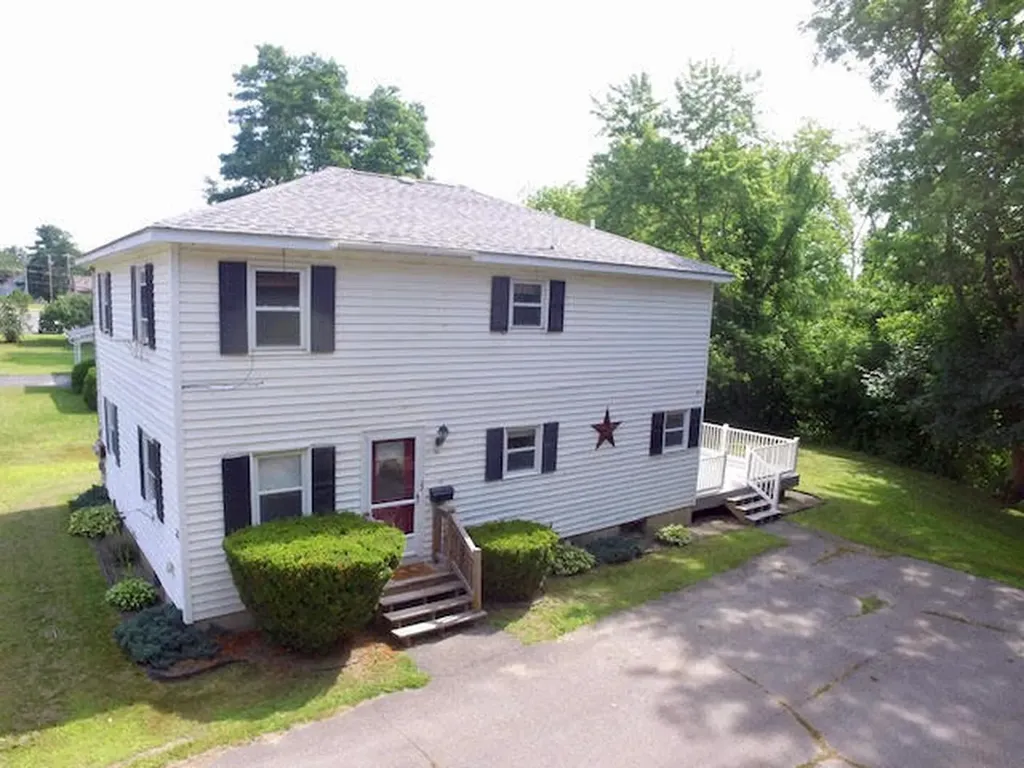 22 Cool Street Waterville ME 04901