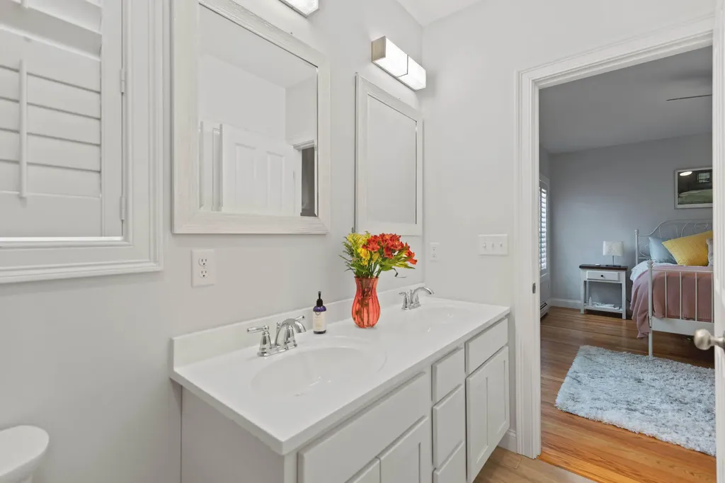 19 Cottage Court Gorham ME 04038