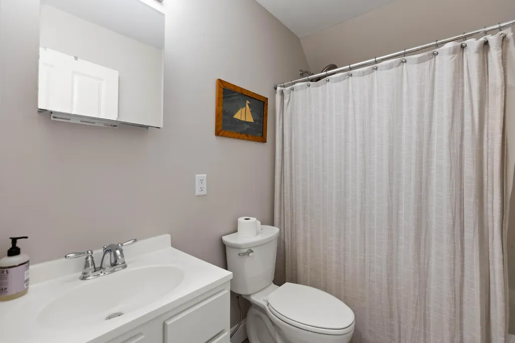 19 Cottage Court Gorham ME 04038