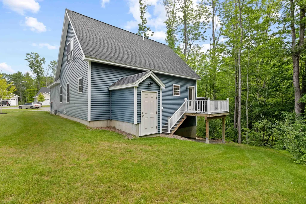 19 Cottage Court Gorham ME 04038