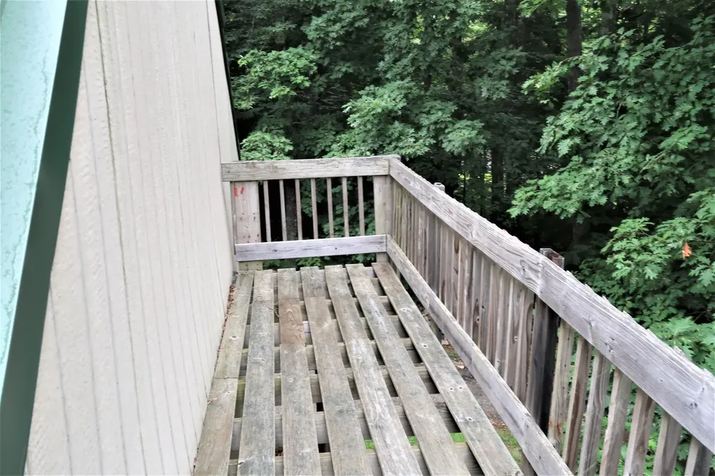 6 Scott Drive Monmouth ME 04259