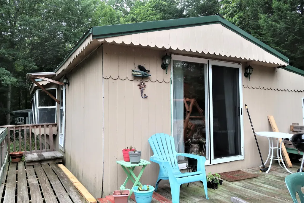 6 Scott Drive Monmouth ME 04259