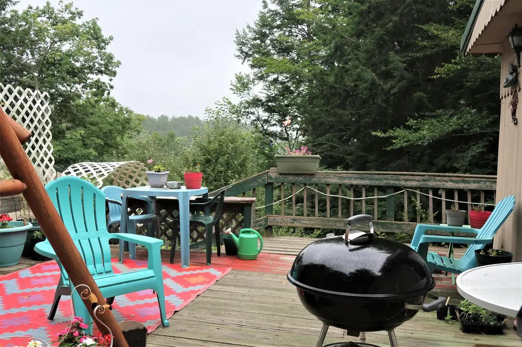 6 Scott Drive Monmouth ME 04259