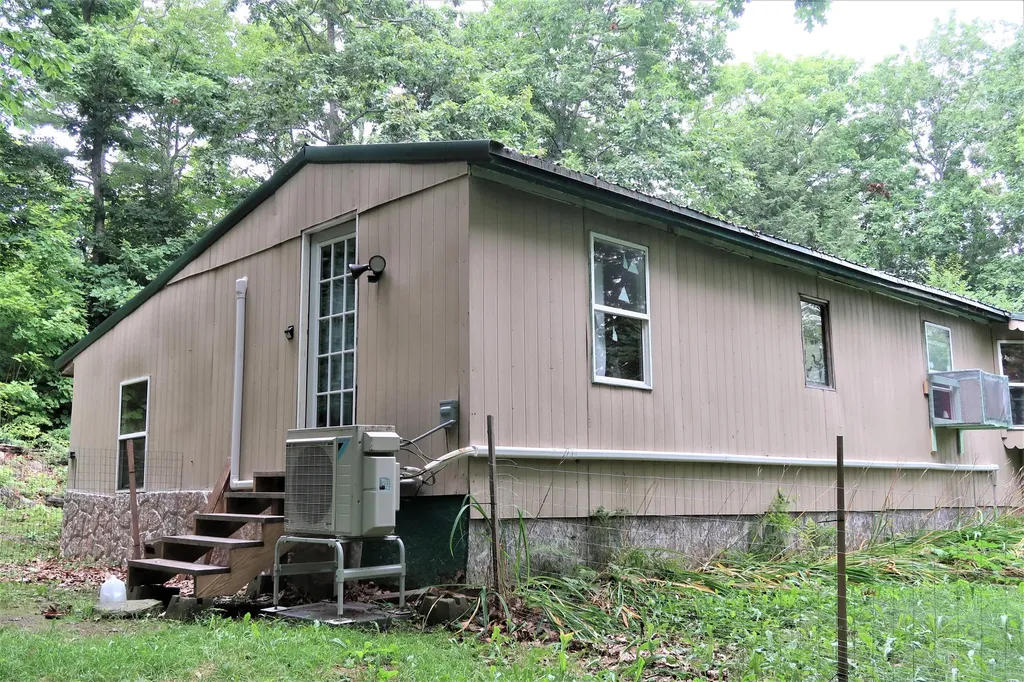6 Scott Drive Monmouth ME 04259
