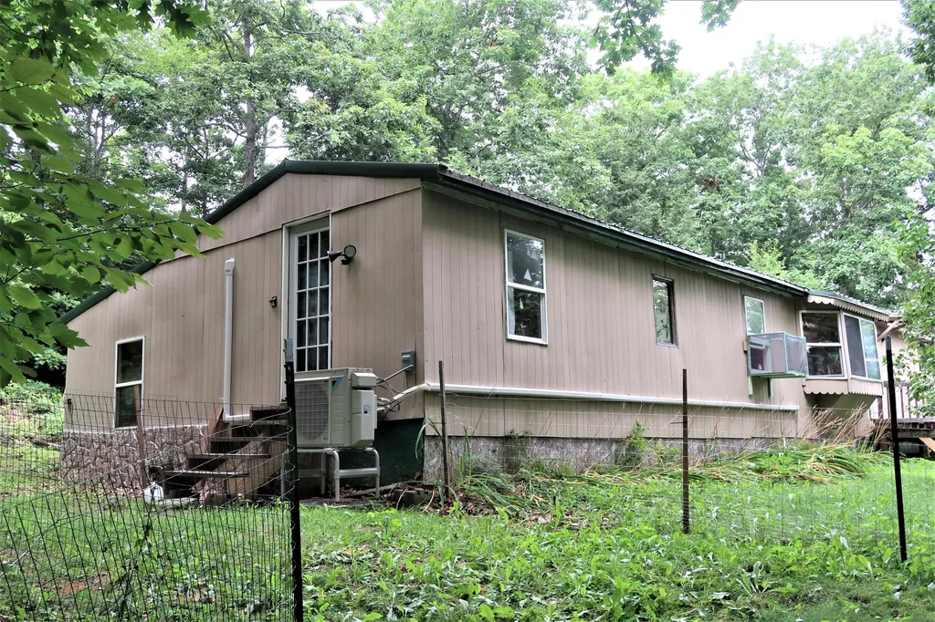 6 Scott Drive Monmouth ME 04259