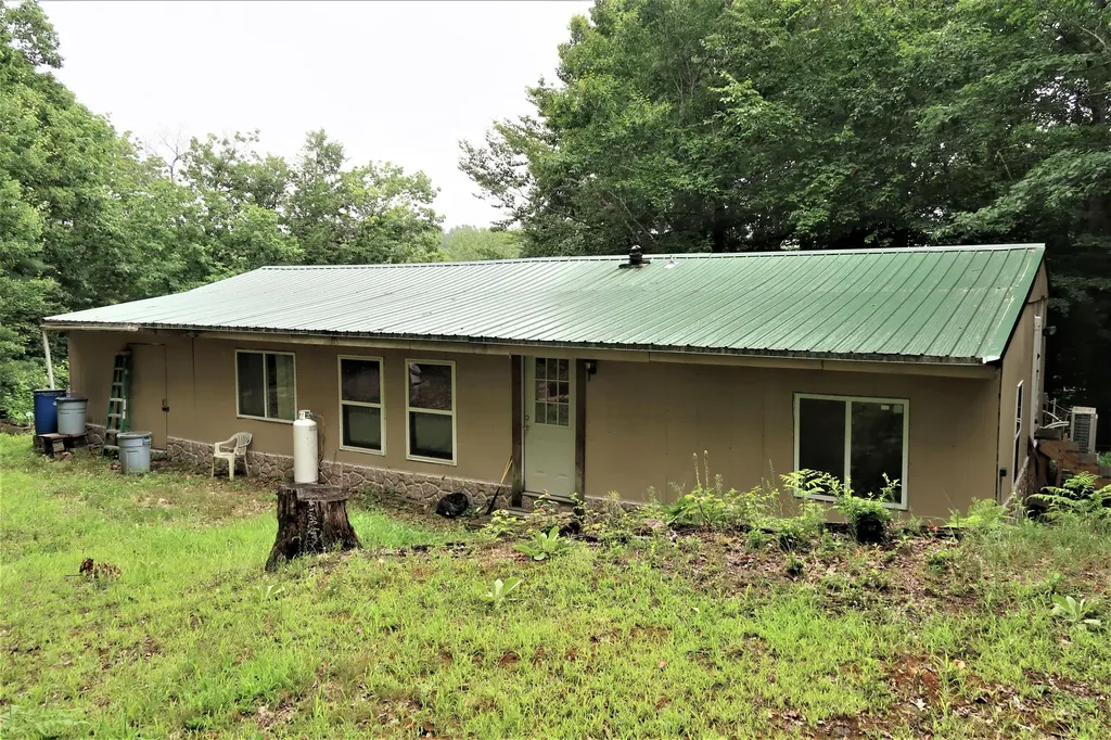 6 Scott Drive Monmouth ME 04259
