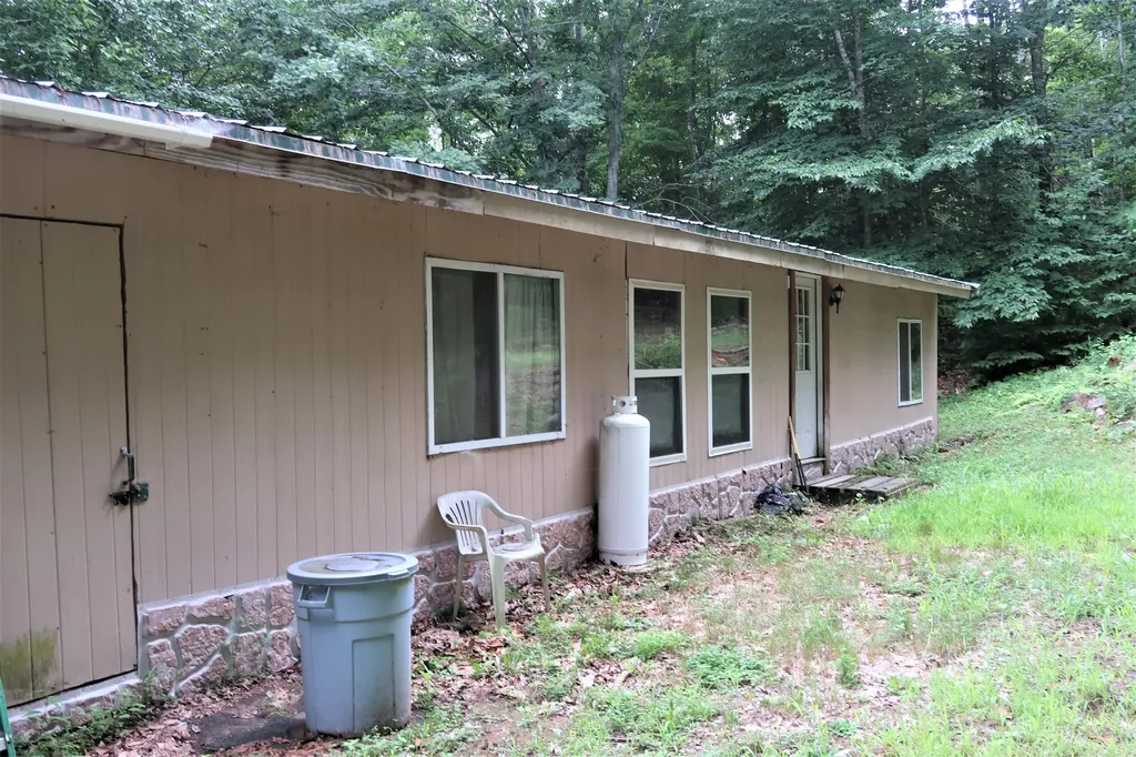 6 Scott Drive Monmouth ME 04259