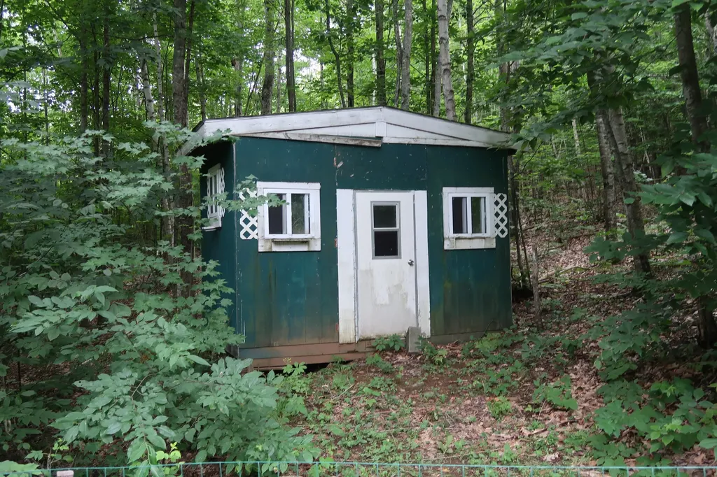 6 Scott Drive Monmouth ME 04259