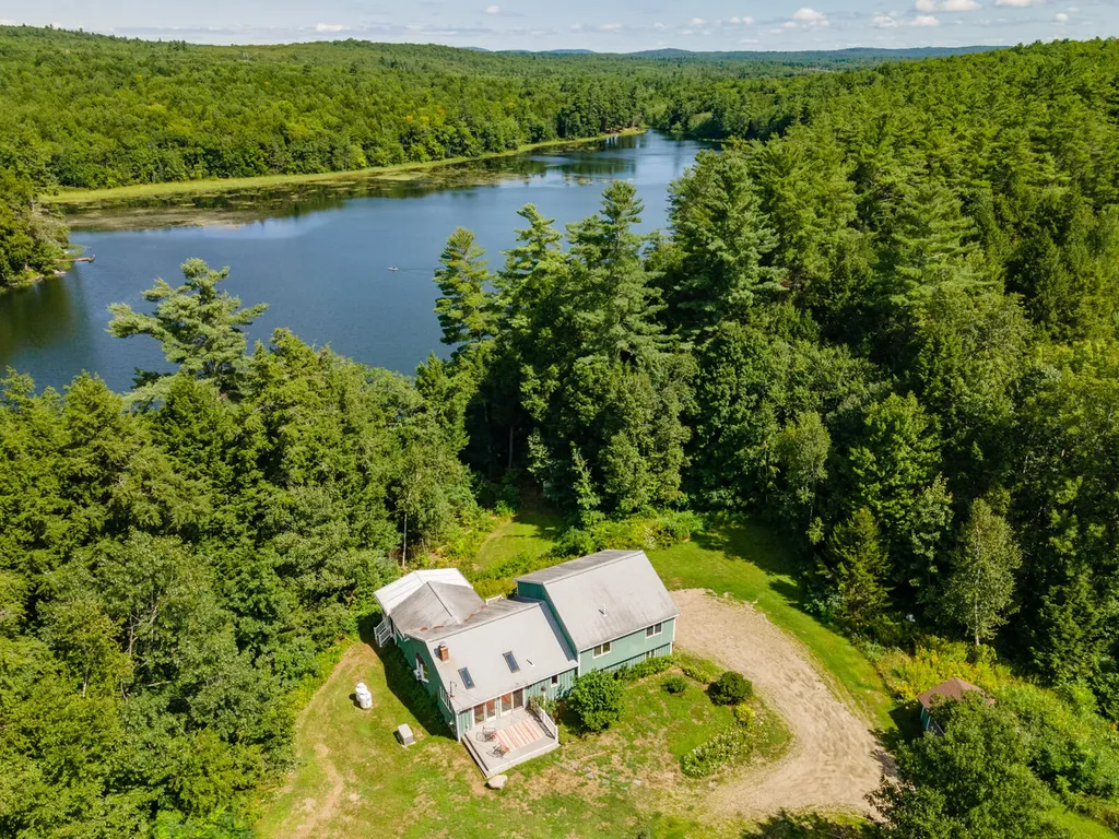 35 Turtle Cove Road West Gardiner ME 04345