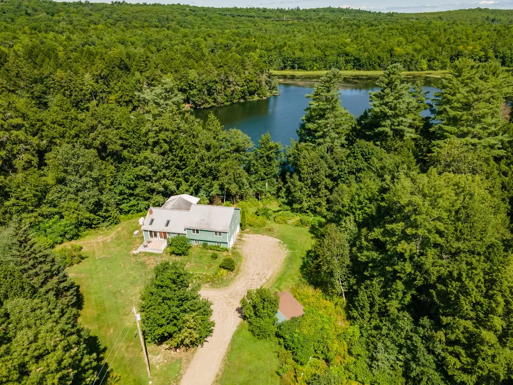 35 Turtle Cove Road West Gardiner ME 04345