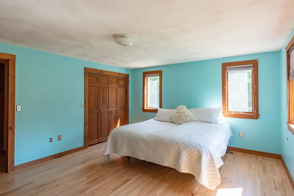35 Turtle Cove Road West Gardiner ME 04345