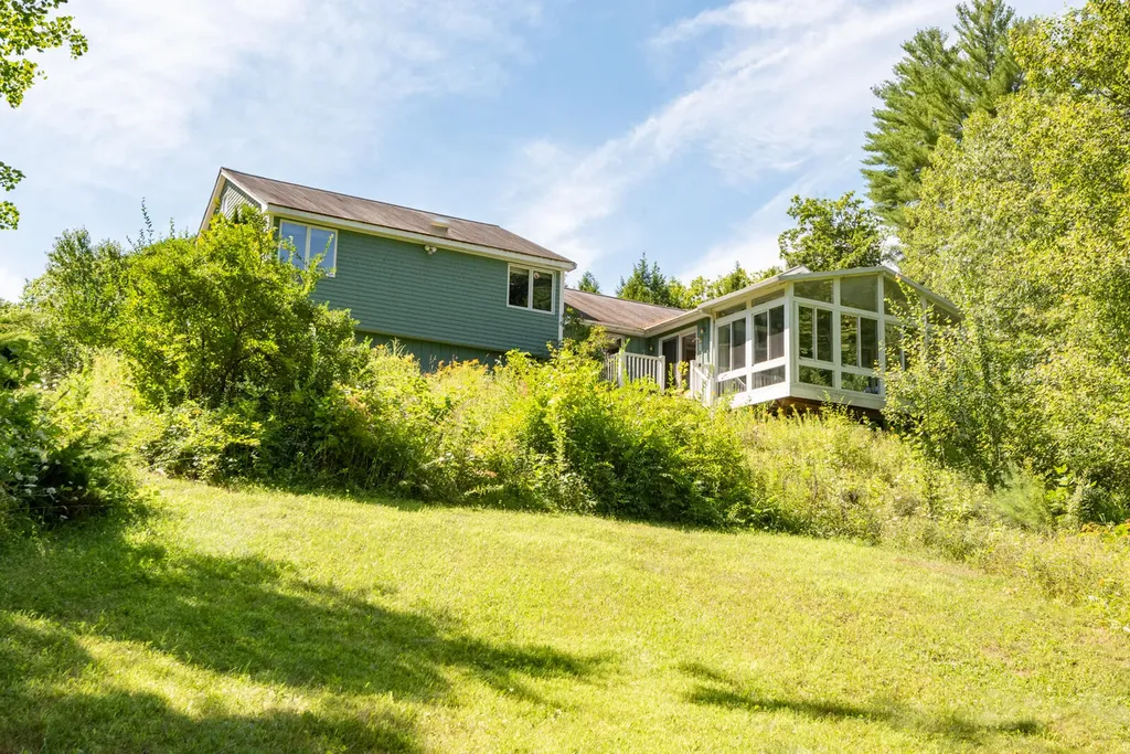 35 Turtle Cove Road West Gardiner ME 04345