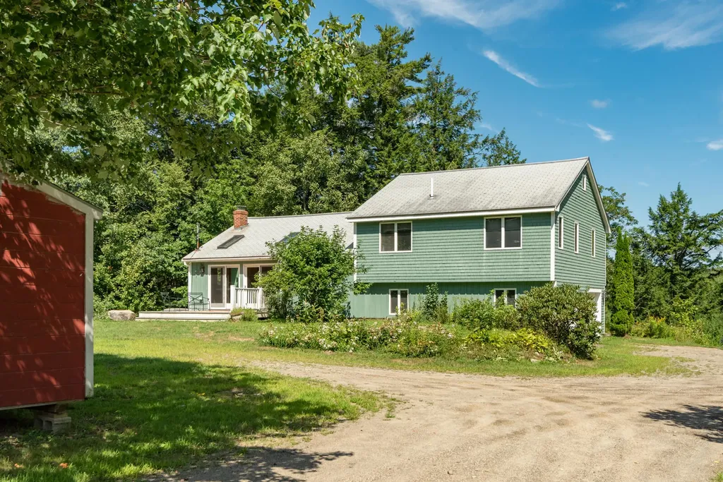 35 Turtle Cove Road West Gardiner ME 04345