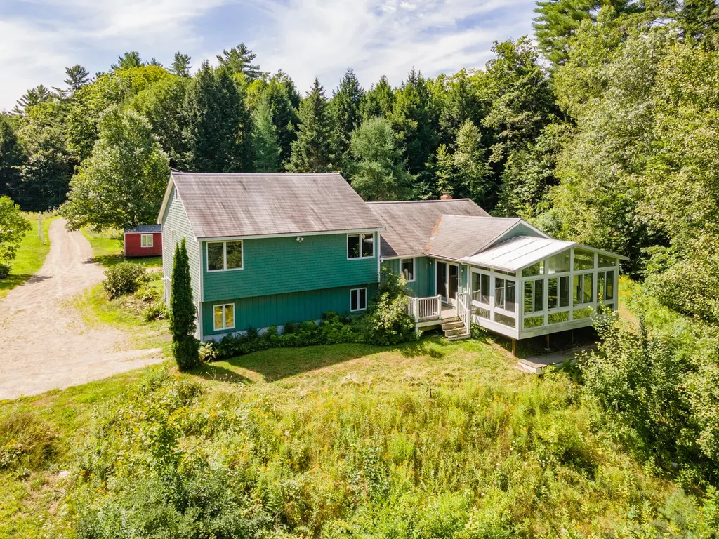 35 Turtle Cove Road West Gardiner ME 04345
