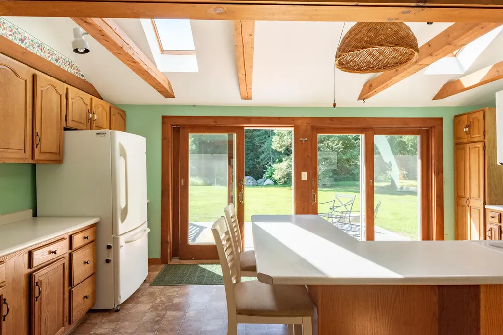 35 Turtle Cove Road West Gardiner ME 04345