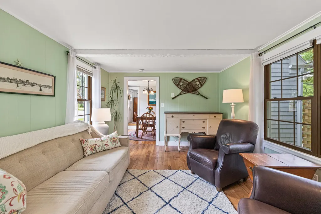 199 Gray Road Falmouth ME 04105