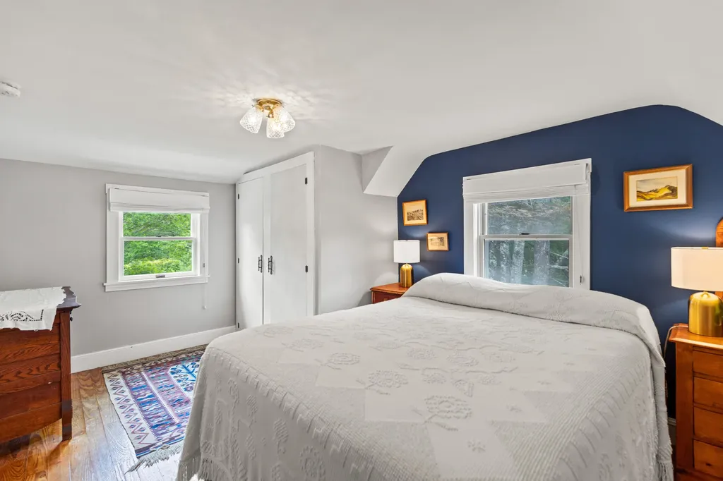 199 Gray Road Falmouth ME 04105