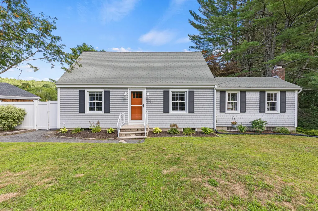 199 Gray Road Falmouth ME 04105