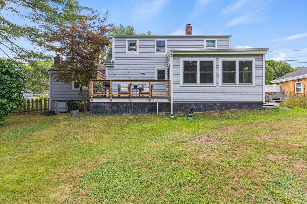 199 Gray Road Falmouth ME 04105