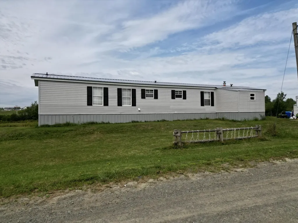6 Pearson Lane Hermon ME 04401