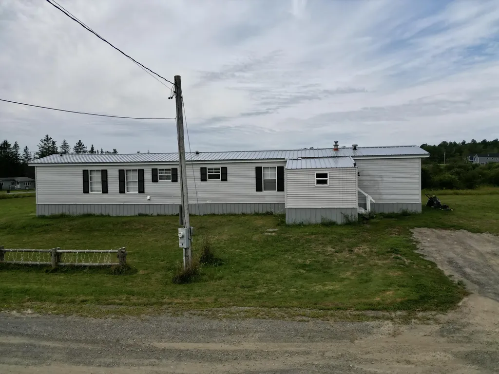 6 Pearson Lane Hermon ME 04401