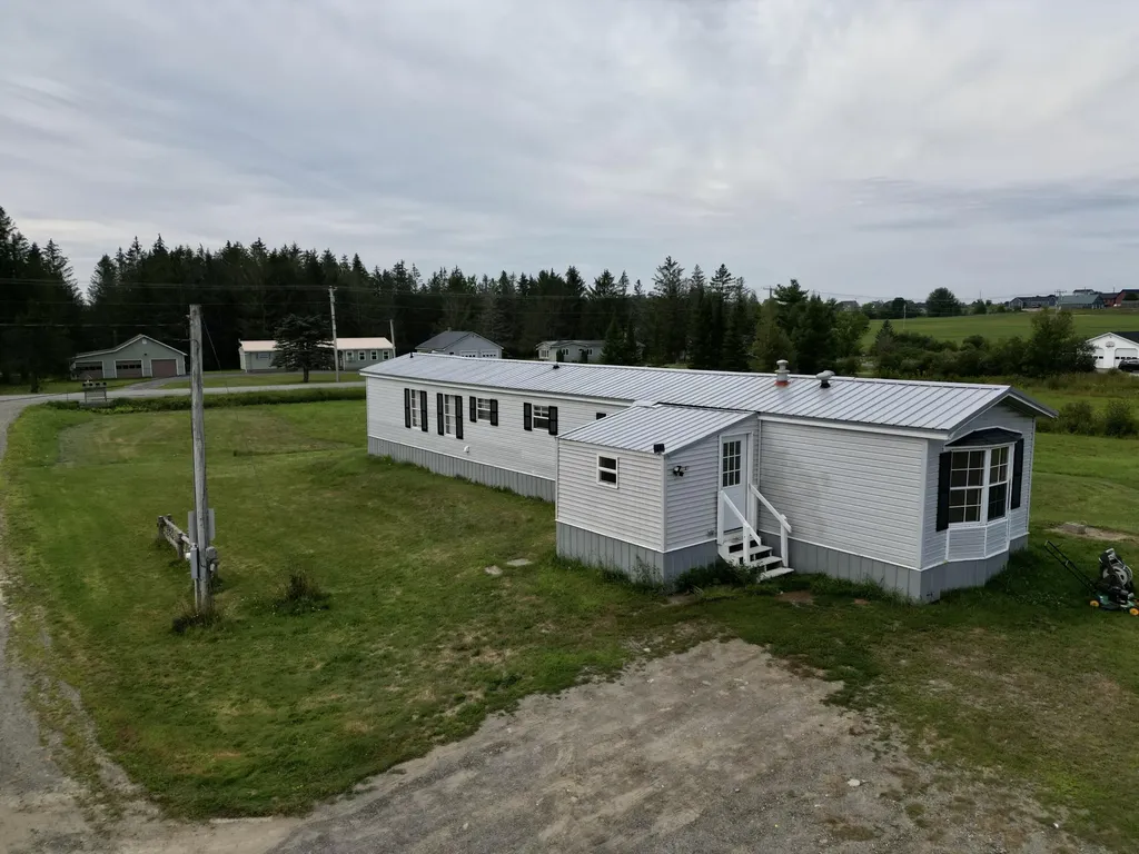 6 Pearson Lane Hermon ME 04401